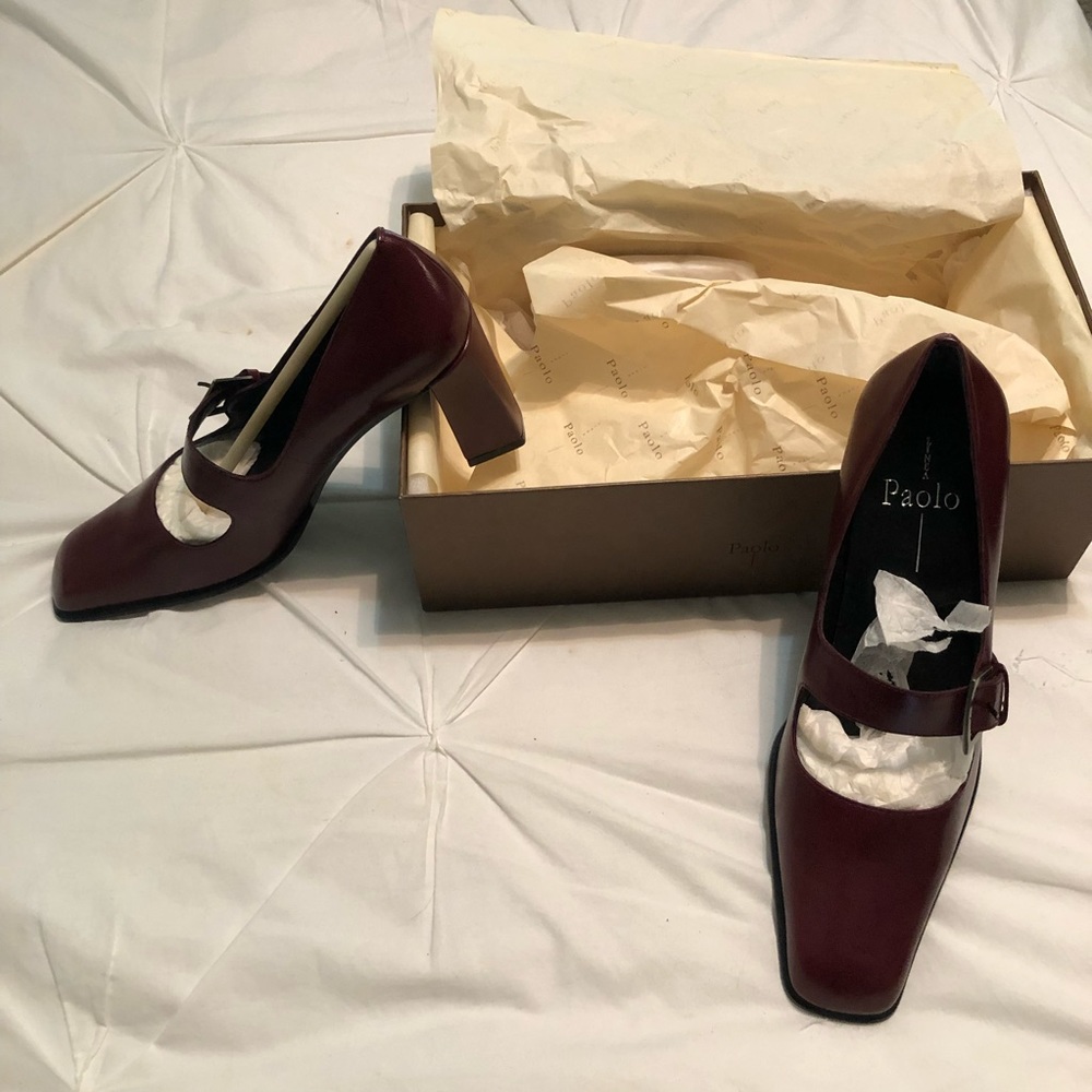 Ladies Mary Jane heels